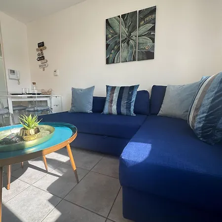Apartment Stunning T2 Pool Box-meyzieu Gare-stade-eurexpo Meyzieu